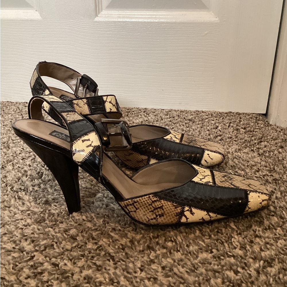 Sexy vintage black and white snakeskin J. Renee Luxe women’s 10 heels